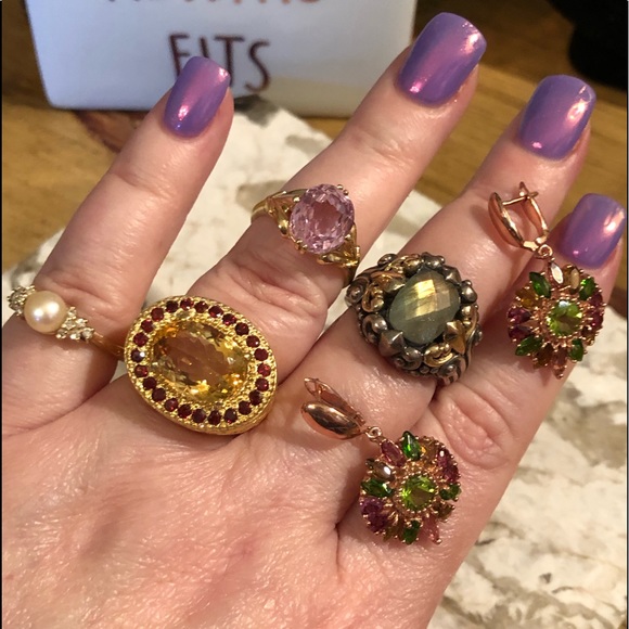 Jewelry - 🥰treasures to list